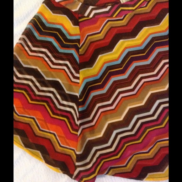 🎀Gorgeous flowy multicolor blouse🎀 - Picture 2 of 2