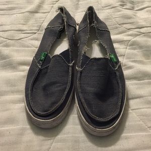 Sanuk shoes