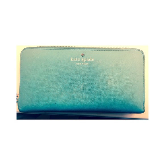 AUTHETIC Kate Spade wallet