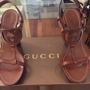 Gucci brown leather wedges