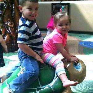 Meet your Posher, Melissa