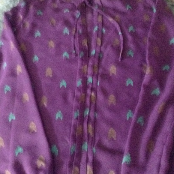 Top - Picture 2 of 2