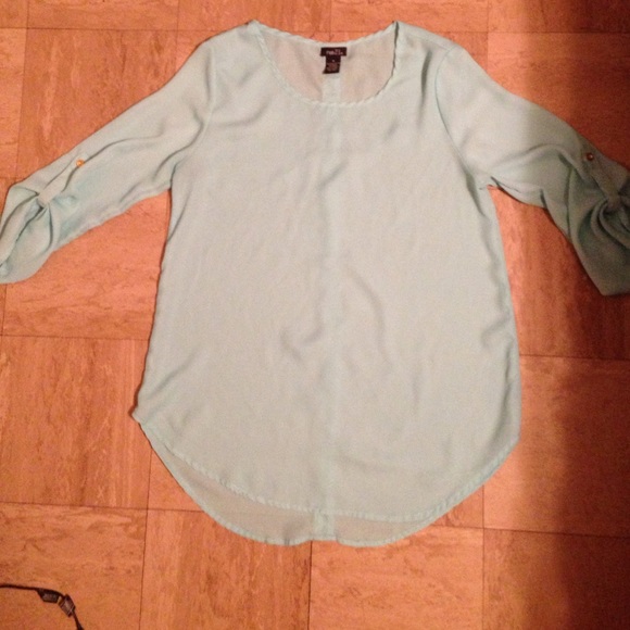 Rue 21 blouse size medium