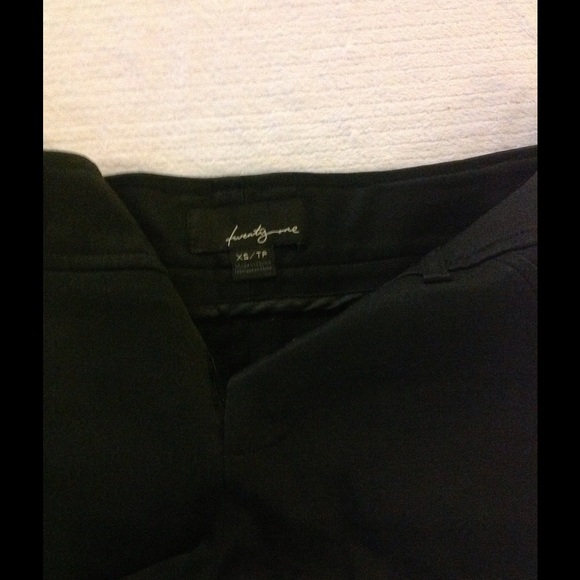 🎀Black Short Shorts🎀 - Picture 3 of 3