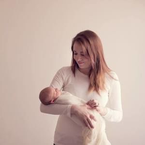 Meet your Posher, Lara