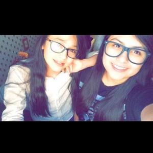 Meet your Posher, Thalia