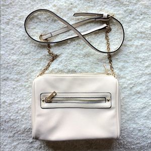 F21 Crossbody