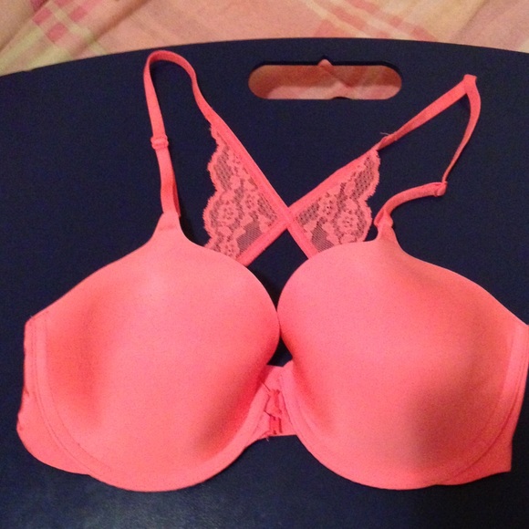 32 D Pink front close perfect coverage bra