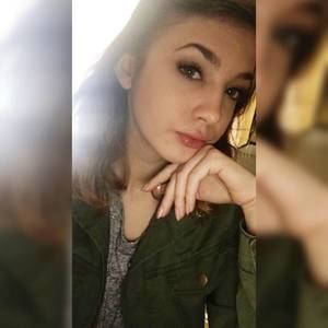 Meet your Posher, Calista