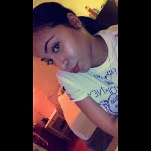 Meet your Posher, Jackie