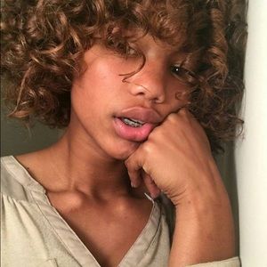 Meet your Posher, Tyjah