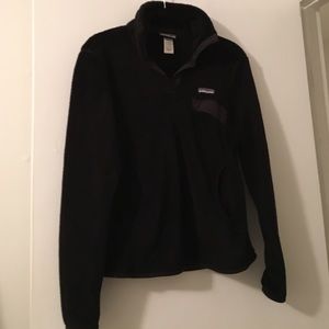 Patagonia black pullover fleece