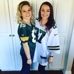 Meet your Posher, Eva