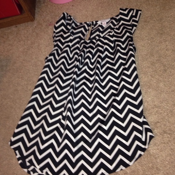 Cute chevron blouse