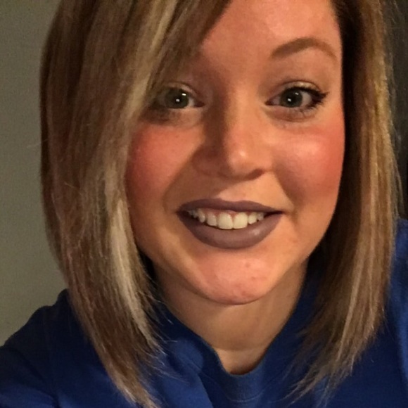 Meet your Posher, Brittany - Picture 1 of 1