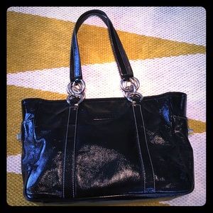 Fabulous Black Patent Leather Coach Purse 🎀