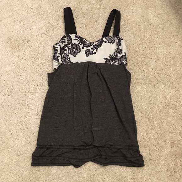 lululemon tank top, size 6