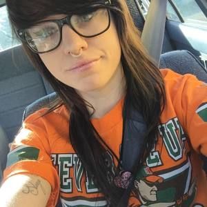 Meet your Posher, Alyssa