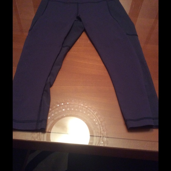 Lululemon sheer back crop pants