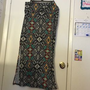 Tribal print long skirt with slits on the bottom
