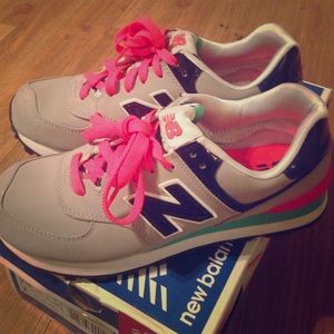 Women's New Balance!