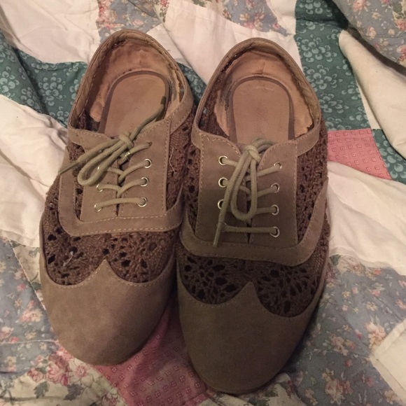 Faux Leather & Crochet Oxfords