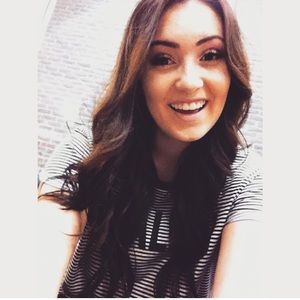 Meet your Posher, Elise
