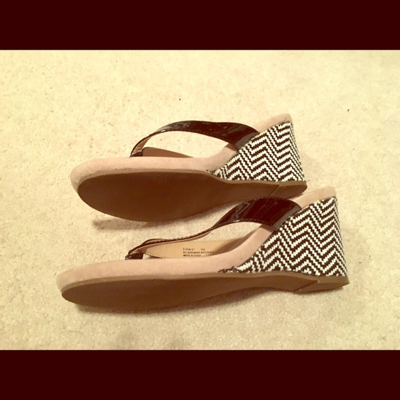 Black and white wedges