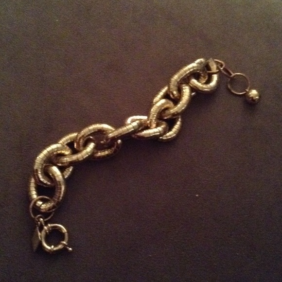 Gold link bracelet