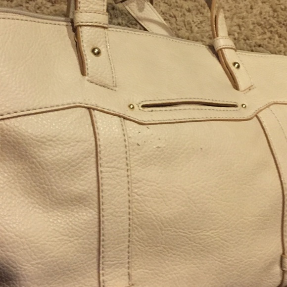 Tan/Nude Relic Purse - Picture 3 of 3