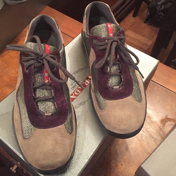 Mens Prada sneaker limited edition like new in box - Picture 2 of 4