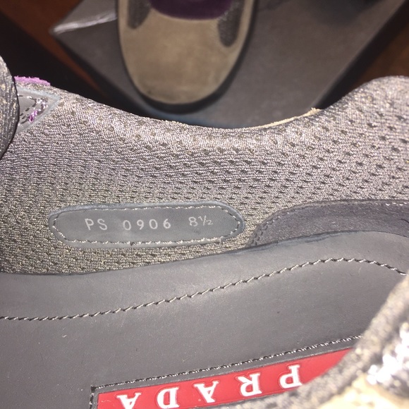 Mens Prada sneaker limited edition like new in box - Picture 4 of 4