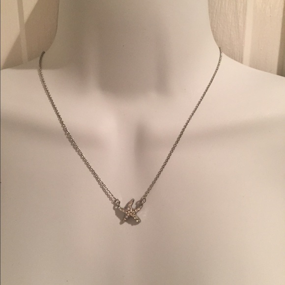 🚫SOLD🚫 starfish necklace-$5 when bundled - Picture 2 of 3