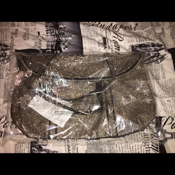 Victoria's Secret tote - Picture 3 of 4