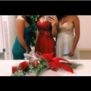 red chiffon formal strapless dress