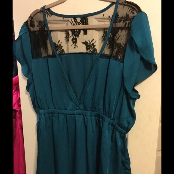 NWOT Blue/Green Blouse with lace detail