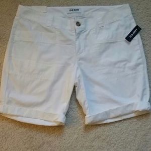 White Bermuda shorts