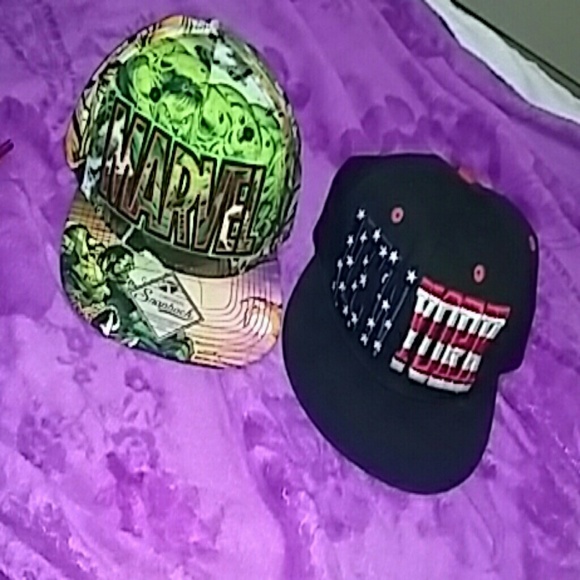 Caps