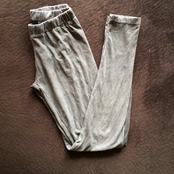 ✨SALE✨ Gray Suede Leggings