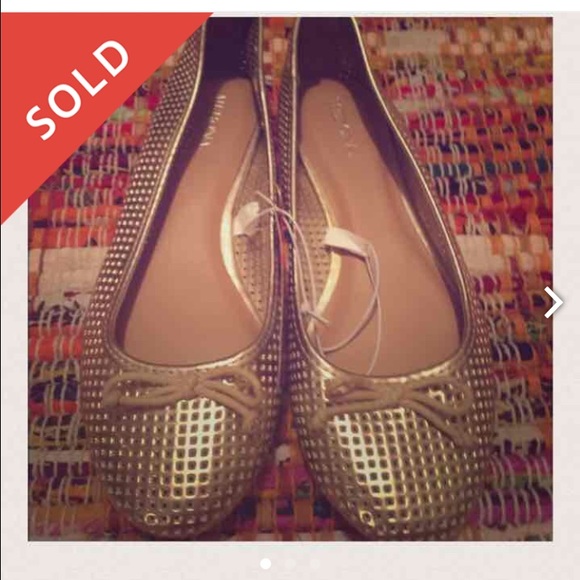 NWT Gold Merona Flats