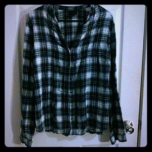 Black and Grey V-neck Flannel