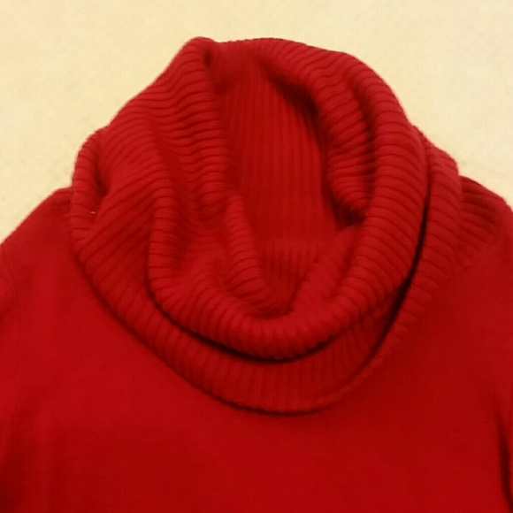 Large cowl sweater - Picture 2 of 3