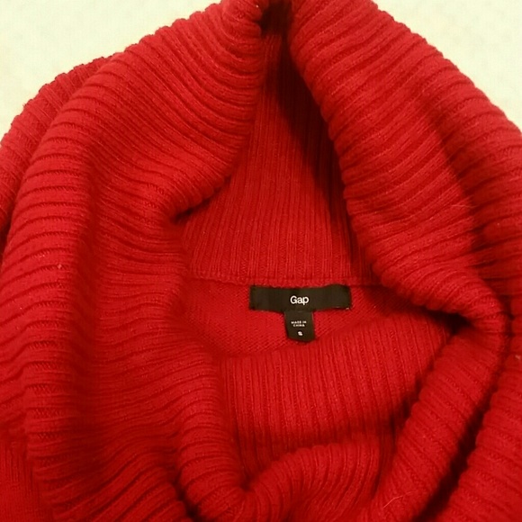 Large cowl sweater - Picture 3 of 3