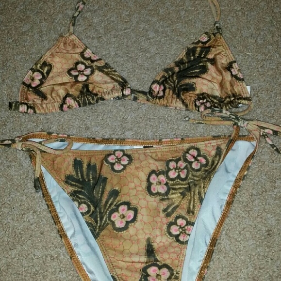 Guess bikini