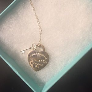 Tiffany&Co Key and Heart Necklace 100% Authentic