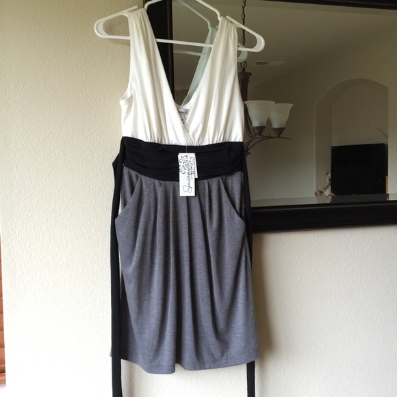 Speechlee dress