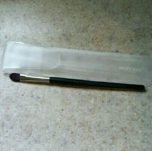 ***Sold***Mary Kay Cream Eye Color/Concealer Brush