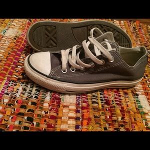 Make offer. Converse. Women's size 7