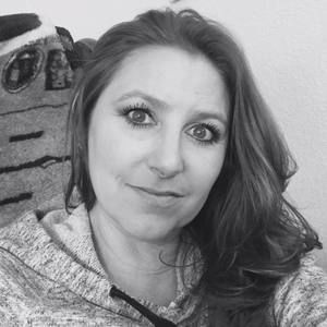 Meet your Posher, April