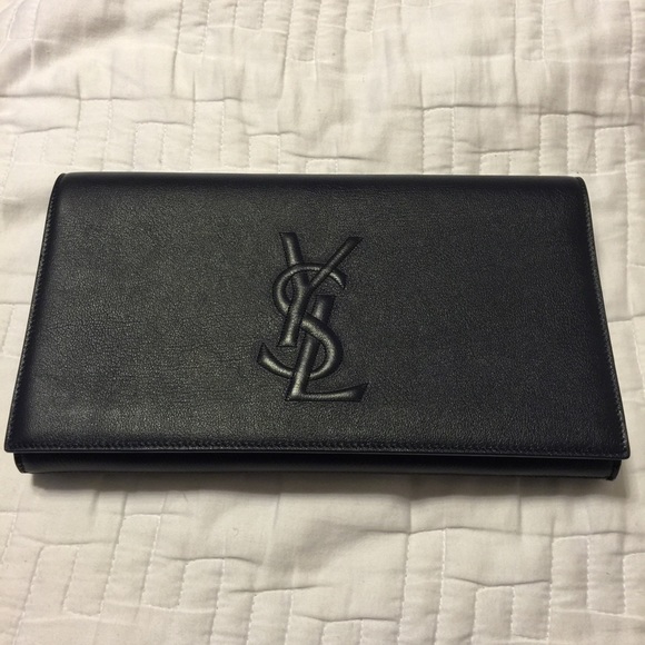 SOLD ON ANOTHER SITE! Ysl clutch in Navy Blue. - Picture 2 of 3